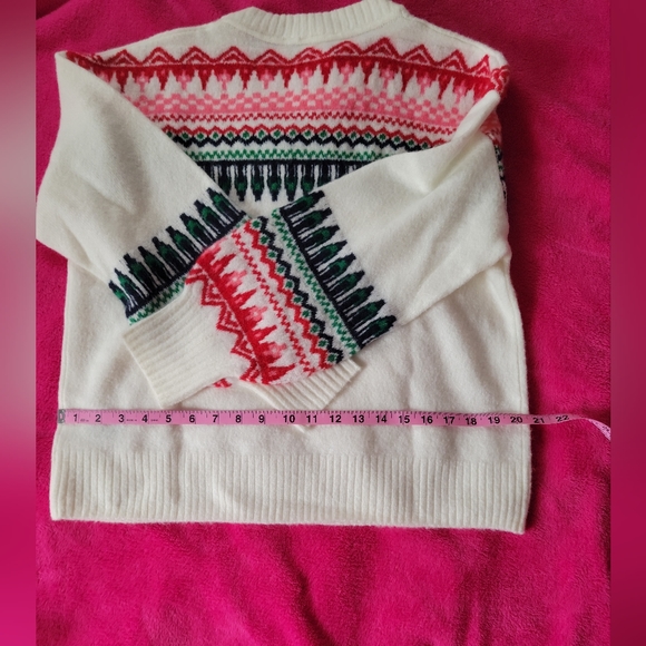 NWT GAP sweater - Picture 4 of 4